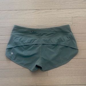 Lululemon Speed Up Short 2.5’’